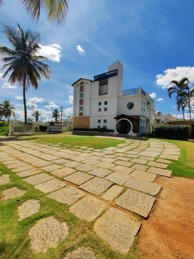Airport Regency Hotel Devanahalli Exterior foto