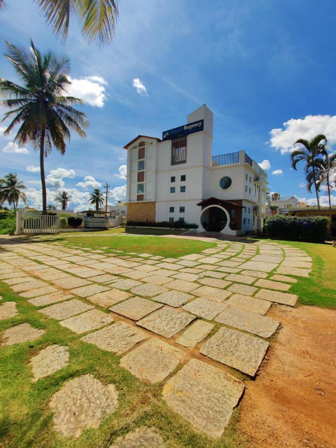 Airport Regency Hotel Devanahalli Exterior foto